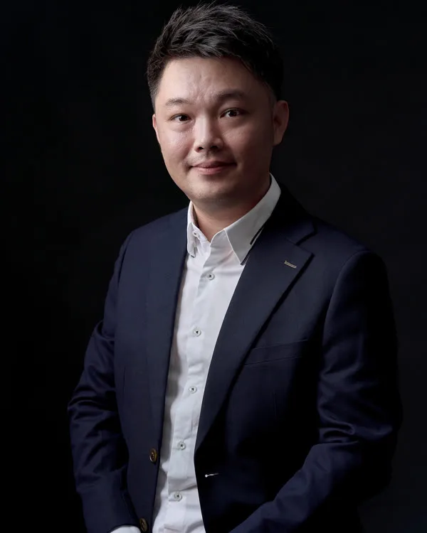 Portrait of Ricky Ee, Founder & Director at RS Photography